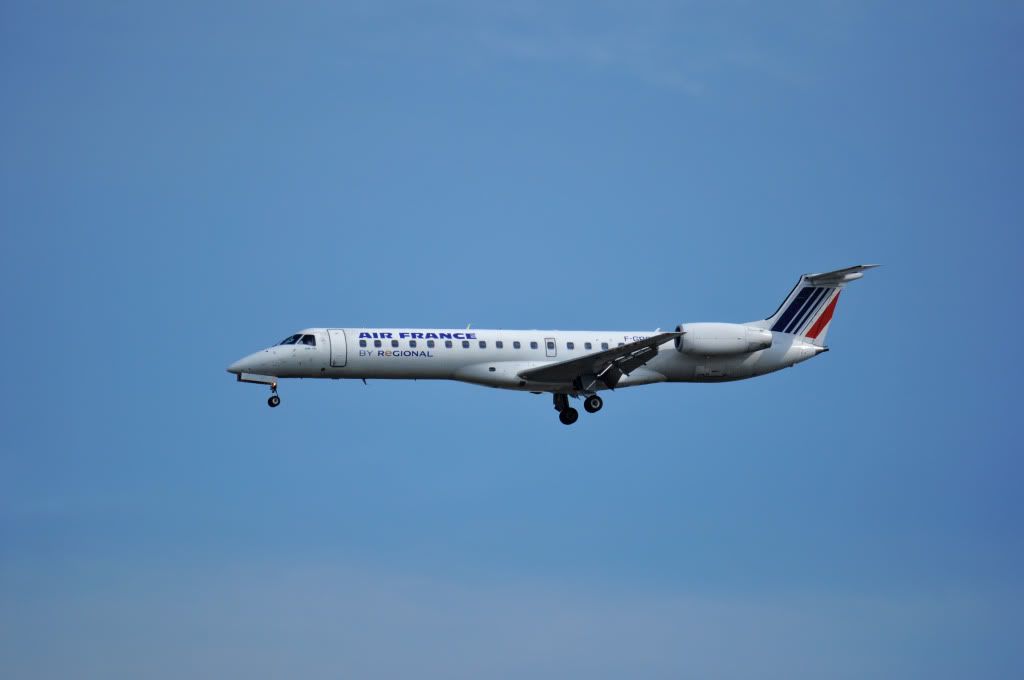 EMB145AirFrance2.jpg