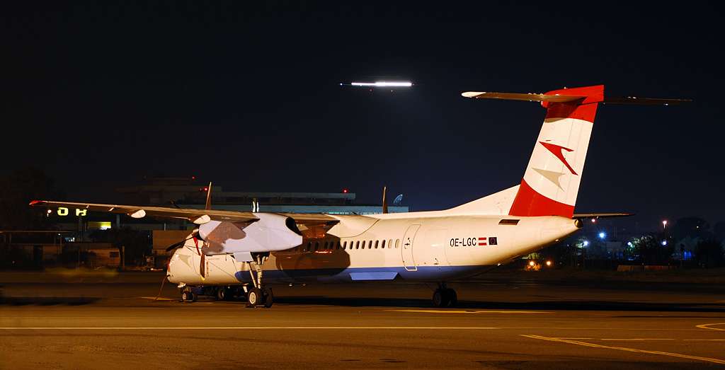 dash8ausnuc6.jpg