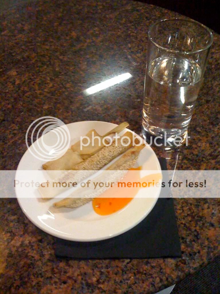 FOODLOUNGET1.jpg