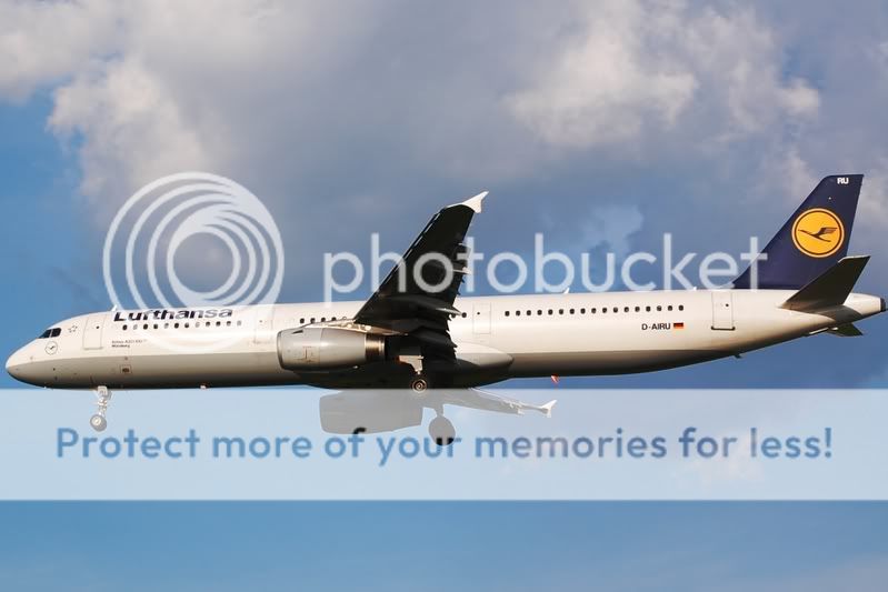 3789A321D-AIRULHLINsf250408.jpg