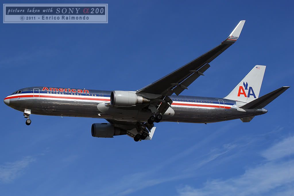 Boeing-767-AmericanLHR.jpg