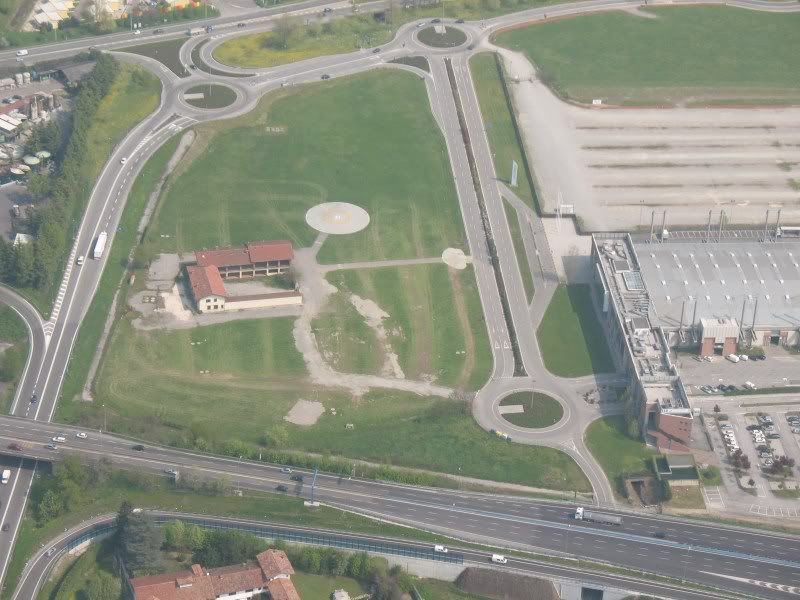 IMG_3154_heliportwestofBrescia.jpg