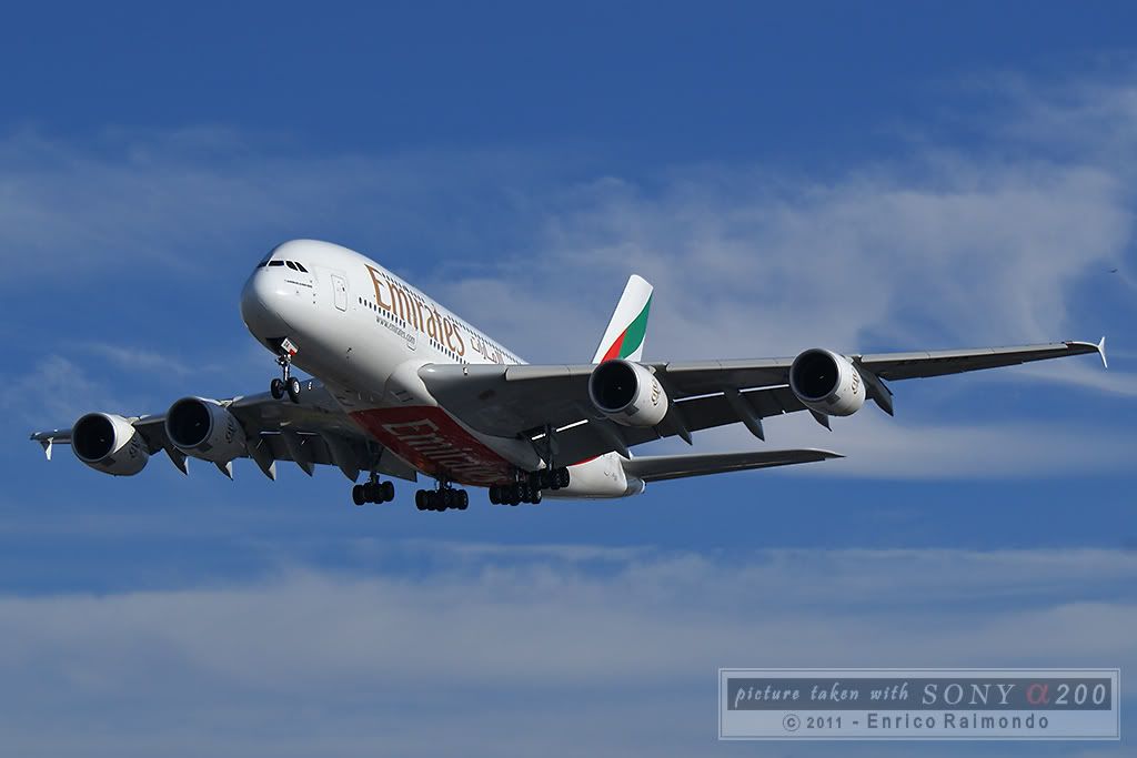 Airbus-A380-Emirates.jpg