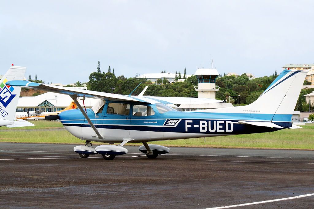 Cessna-R172-Rocket.jpg