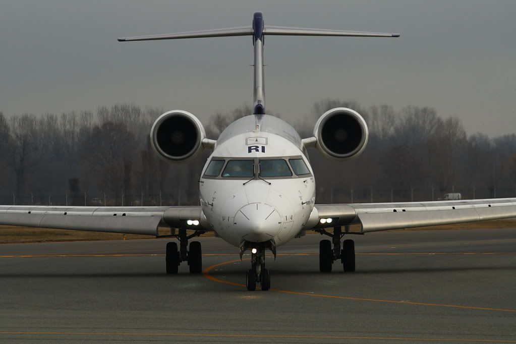 CRJ9AirOne.jpg