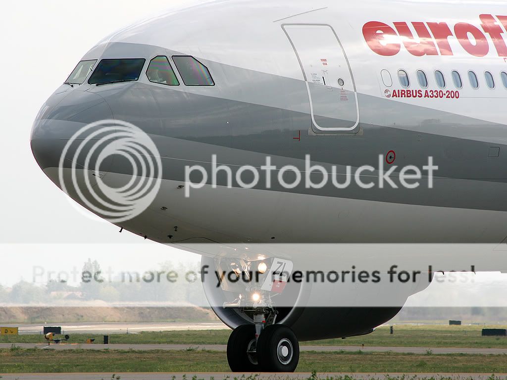 a330.jpg