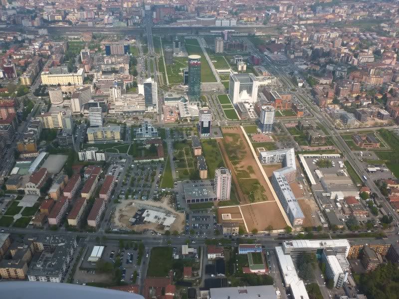 P1000398_Bresciacitycenter.jpg