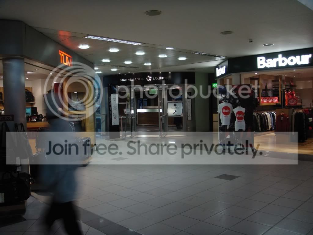 LHRLOUNGE1.jpg