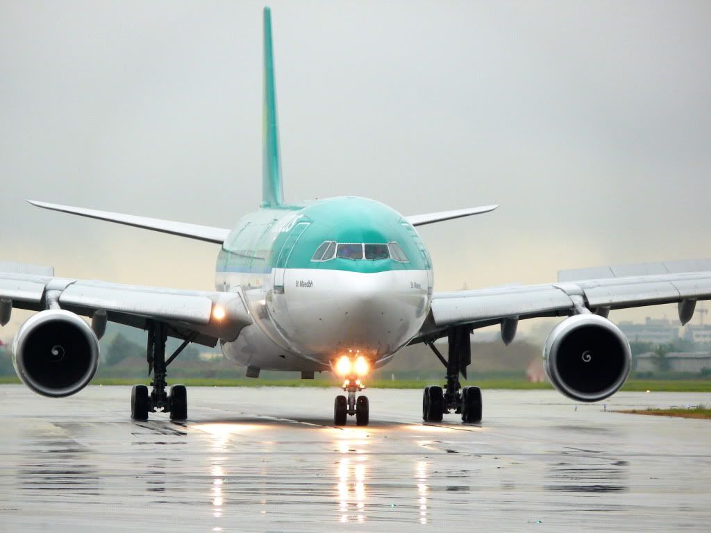 330lingus1.jpg