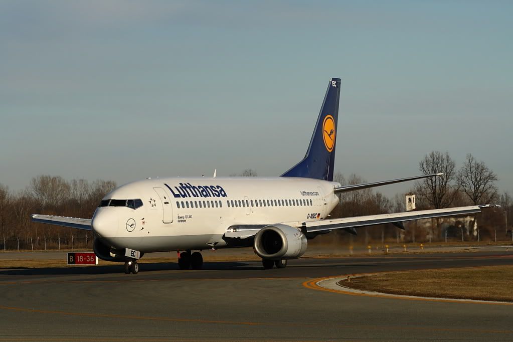 737-300-Lufthansa2.jpg