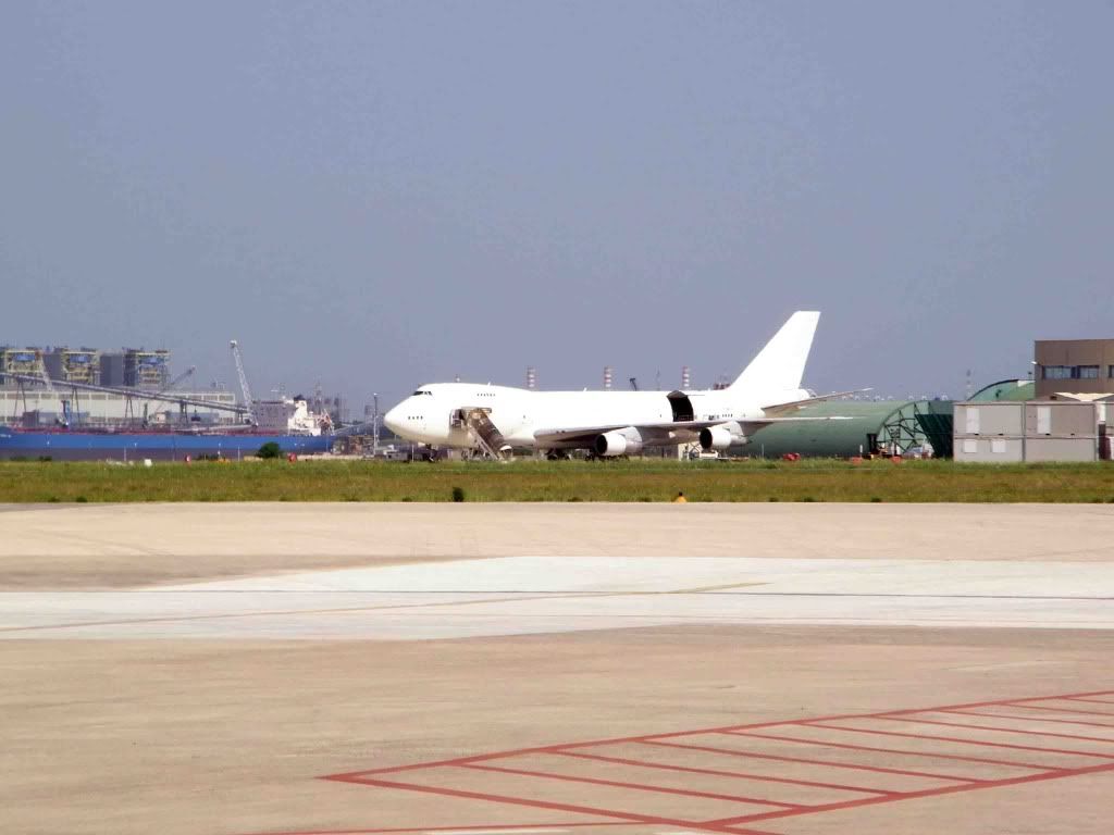 747BDS270509.jpg