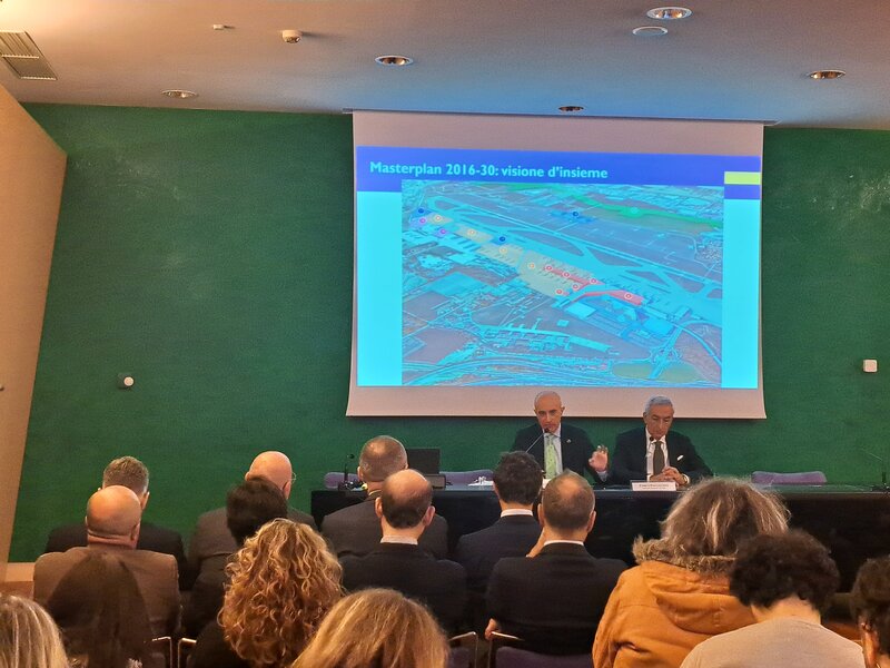 CONFERENZA%2013%20DICEMBRE-2.jpg