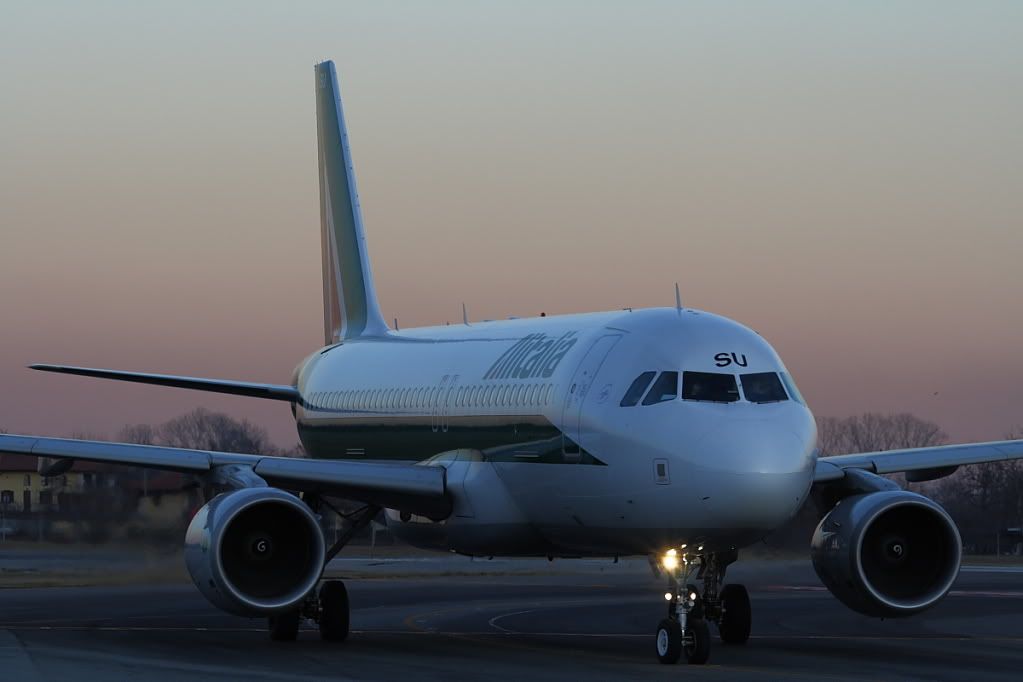 A320Alitalia2JPG.jpg