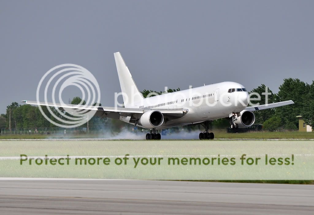 B767-300.jpg