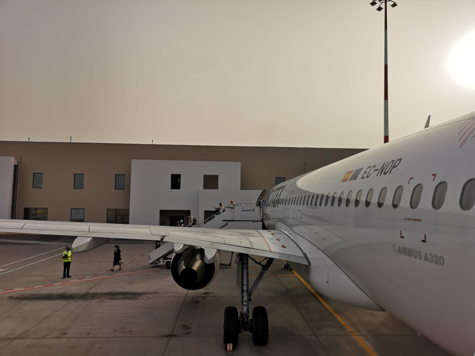 51292529800_171e47a0d2_h.jpg