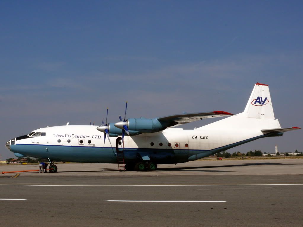 antonov12.jpg