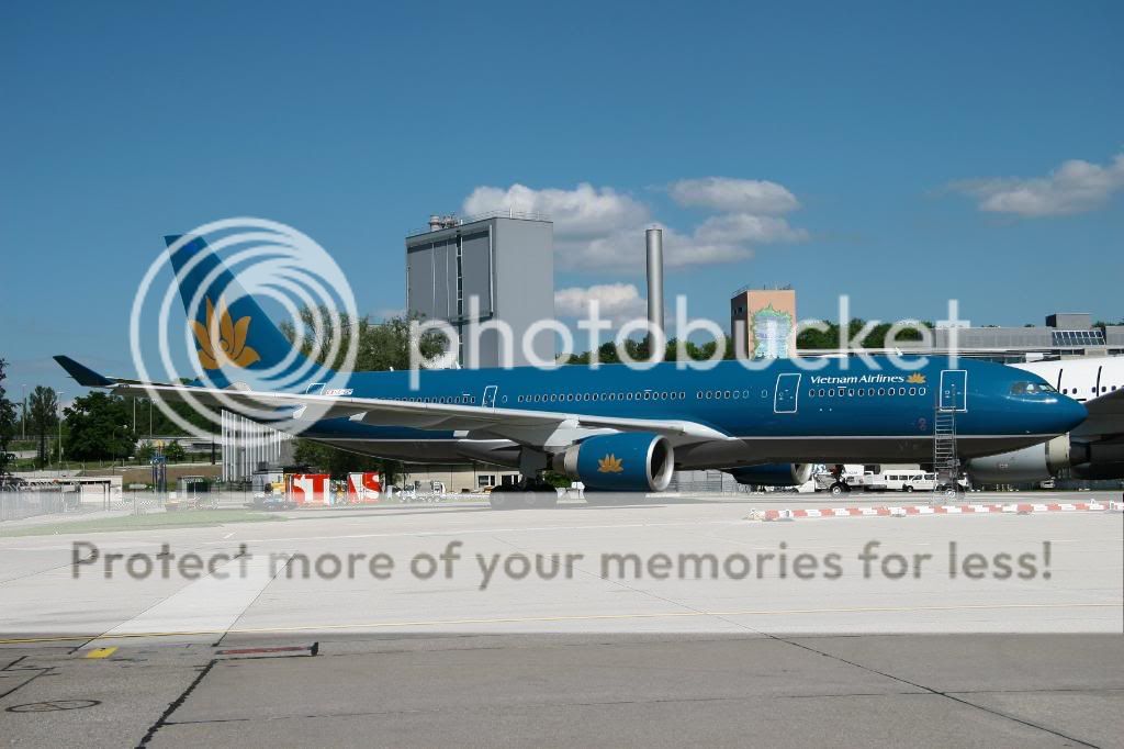 ZurichKloten-ZRH-16-17-05-091595.jpg