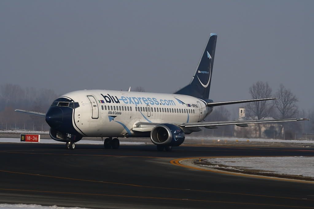 737Blu-Express.jpg