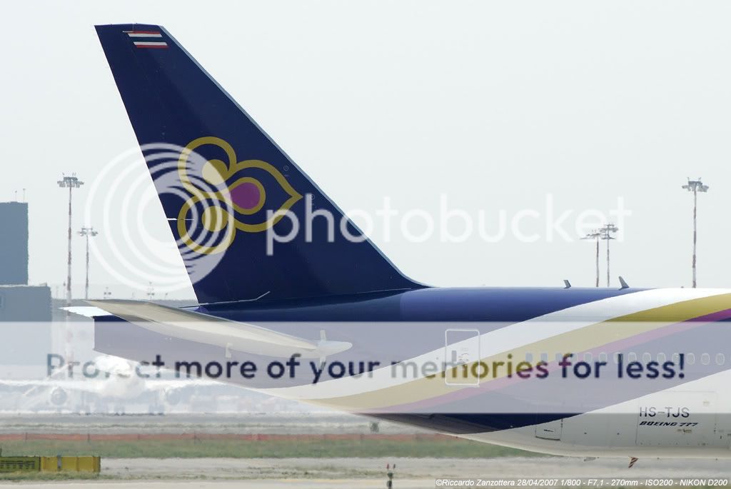 Thai_HS-TJS_B777_ASC0565_28042007_M.jpg