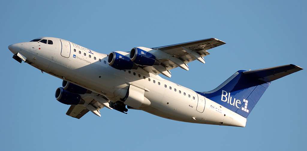 2_rj85blue1.jpg