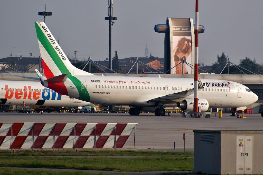Boeing-737-800-Air-Italy-Polska.jpg