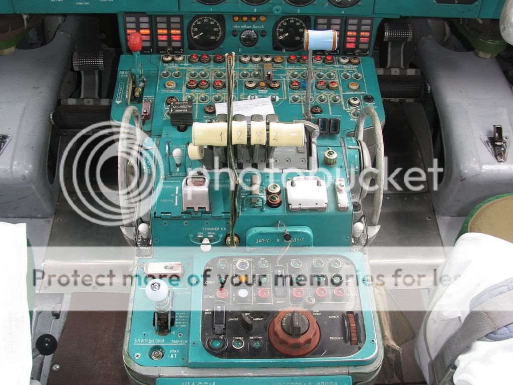 RA-86567_03.jpg