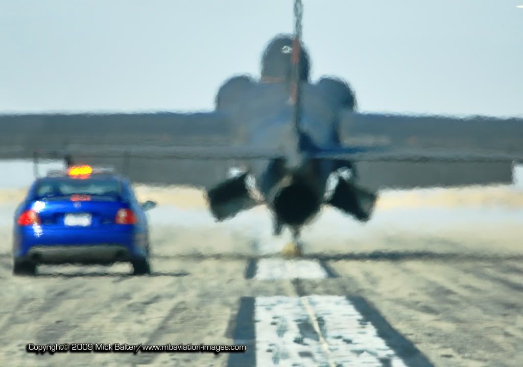 MBAviationImagesDragonChaseZweiFr.jpg