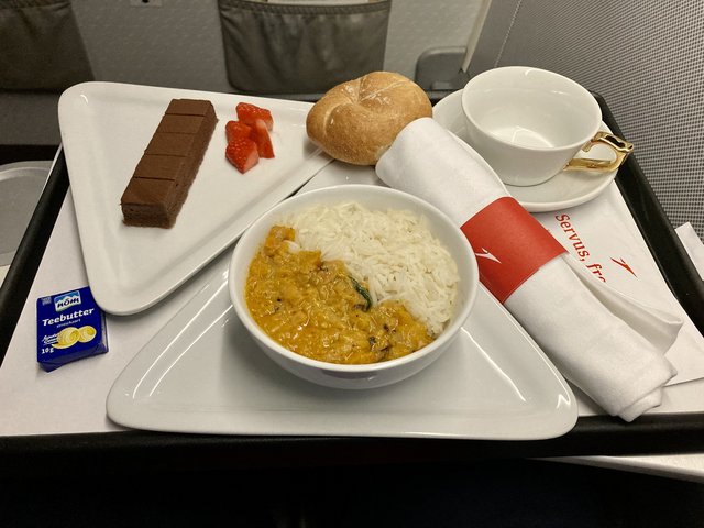 77817-D66-43-C0-49-FA-A570-8167-A300-C0-C4.jpg