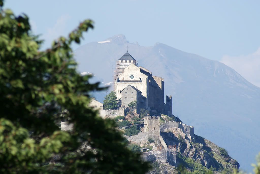 Castello-di-Sion.jpg