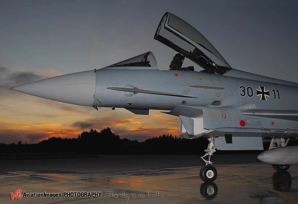 MBAviationImagesETNLNightshootingEinsFr.jpg