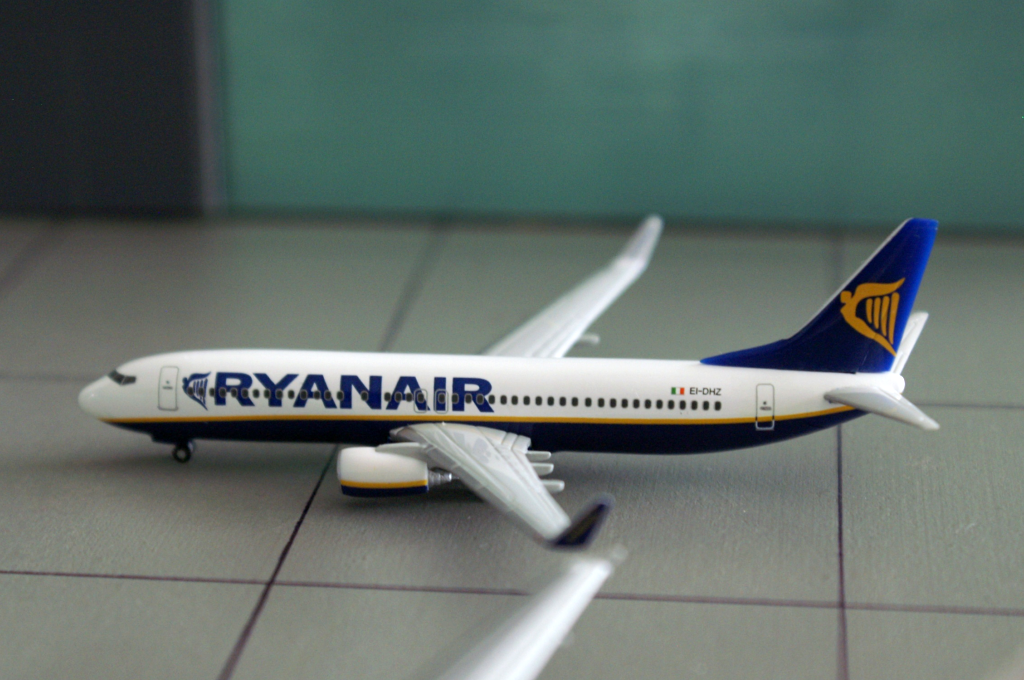 01_RYANAIR.png
