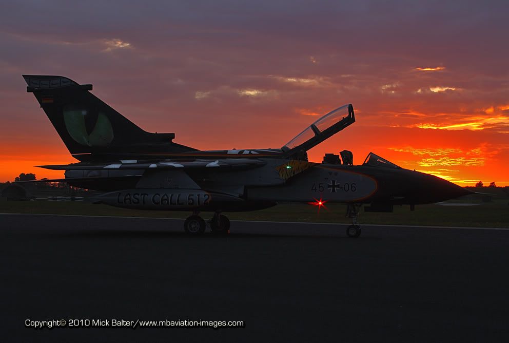 MBAviationImagesJagelTigerRwySunsetFr.jpg