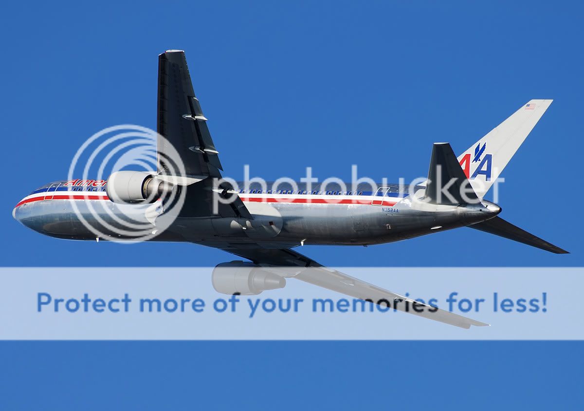 N352AA.jpg