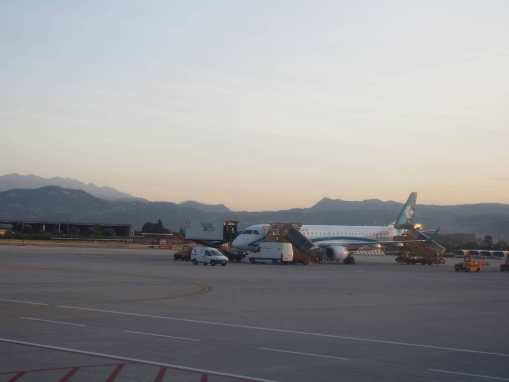 AirDolomitiaVRN.jpg