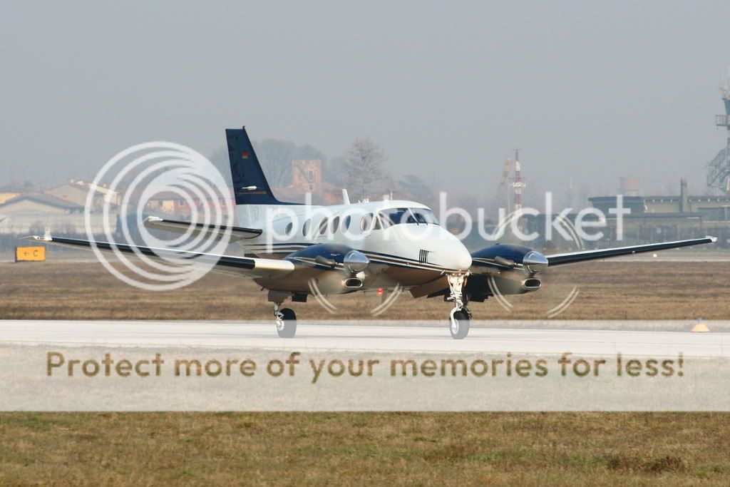 N37200Vrn2402.jpg