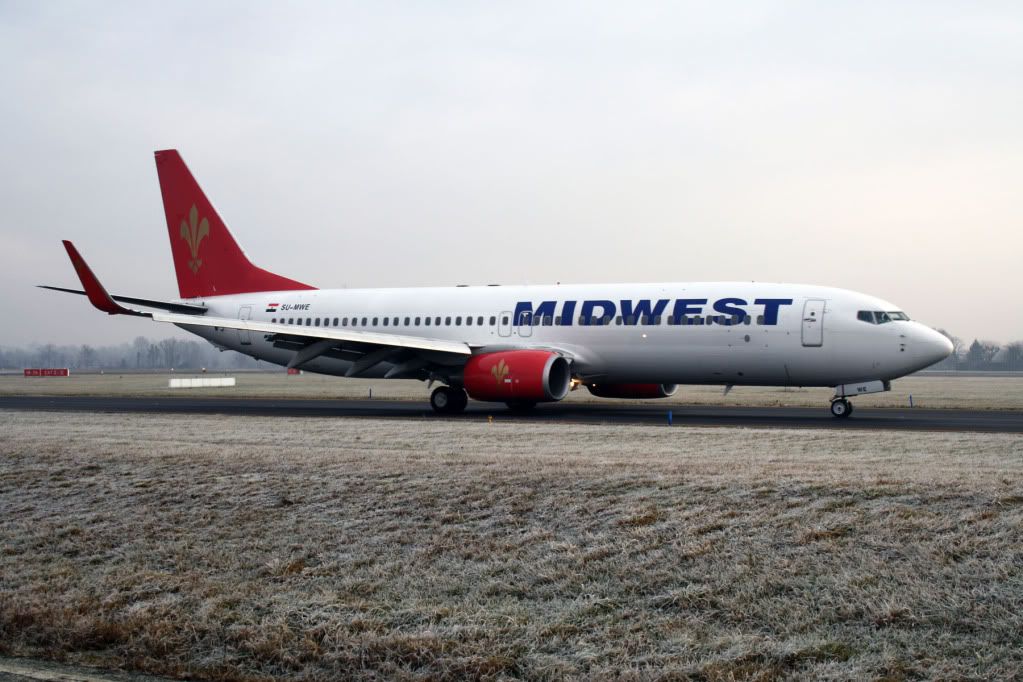 737Midwestcopy.jpg