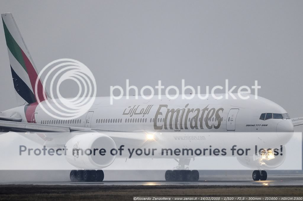 Emirates_A6-EMJ_B777_BSC2756_141220.jpg