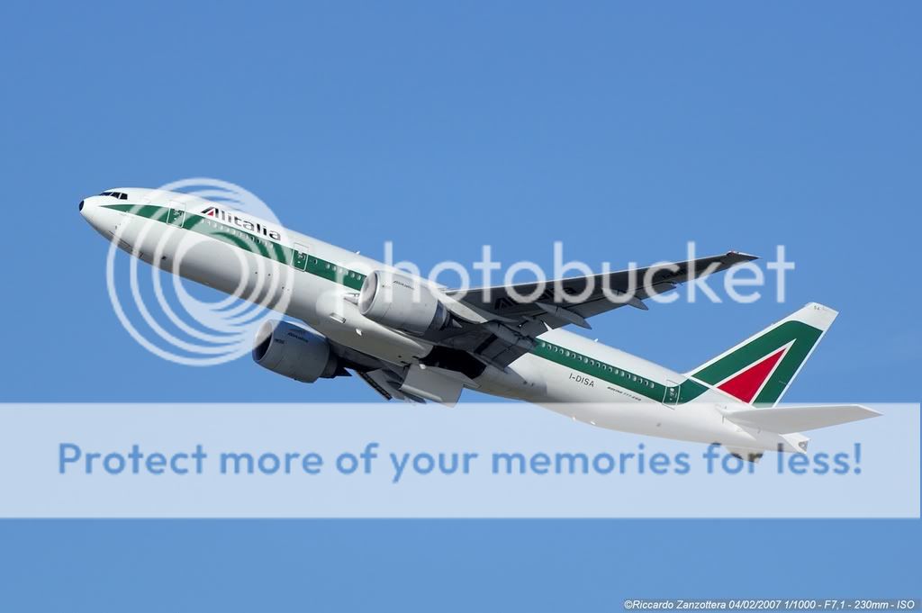 Alitalia_I-DISA_B777_DSC10567_04-1.jpg