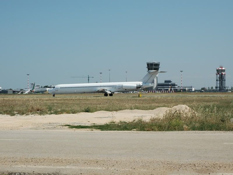 DSC_0027_small.jpg