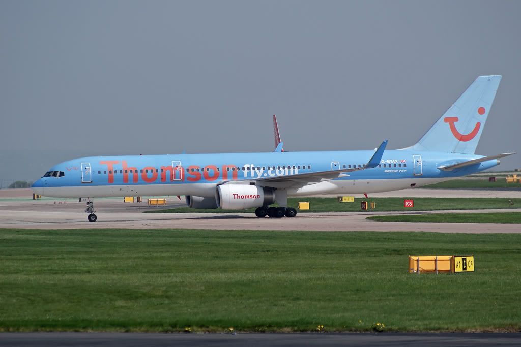 Boeing-757-Thomson-fly.jpg