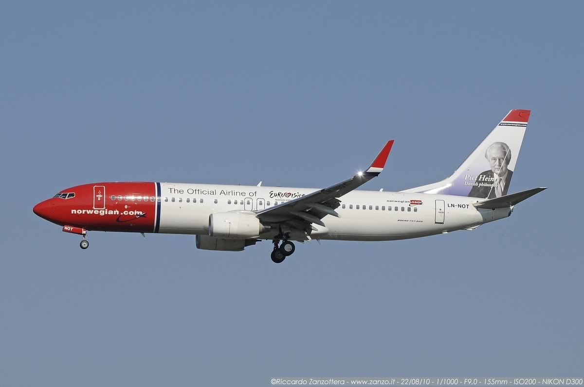 Norwegian_LN-NOT_B737_BSC77724_22082010_MXP.jpg