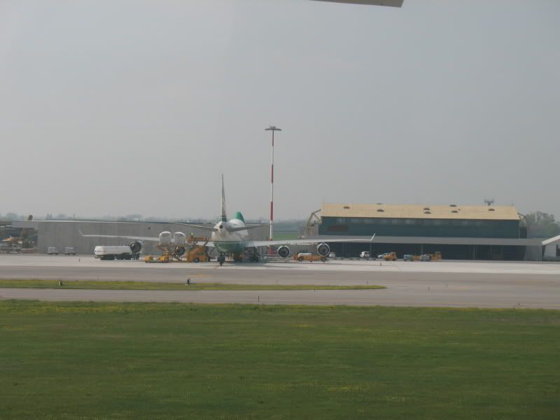 IMG_3171_Boeing747ofJadeCargoinLIPO.jpg