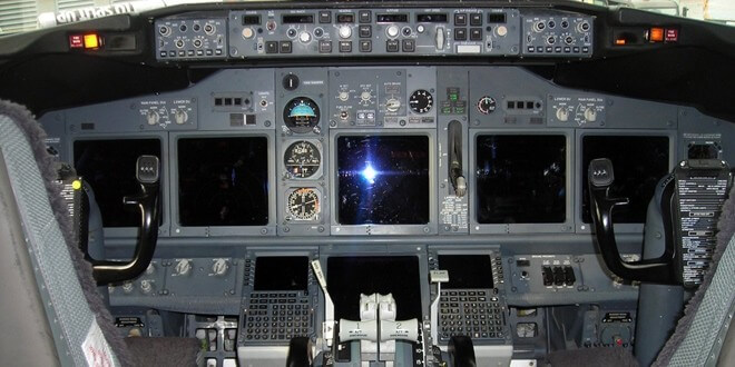 www.aeroporticalabria.com