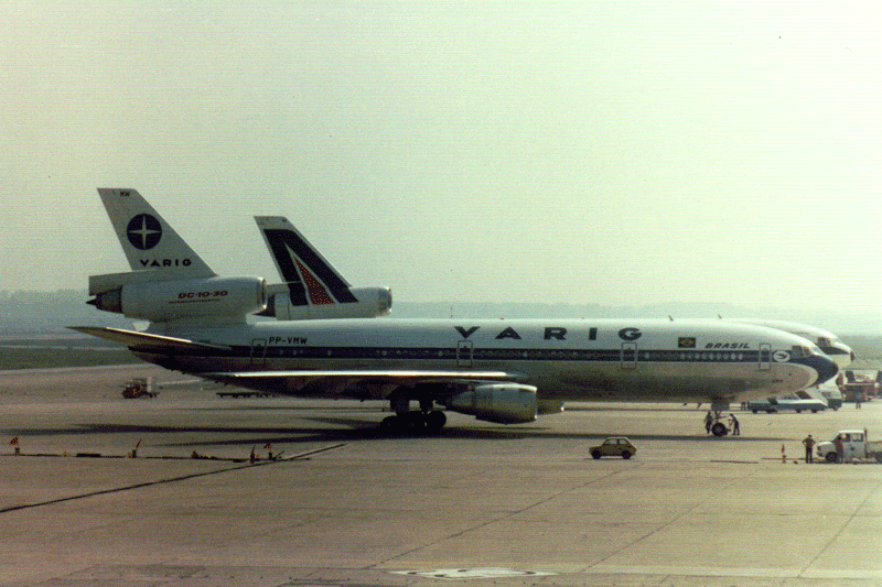 DC-10AZRGapron.gif