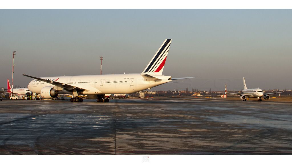 AF773_1.jpg