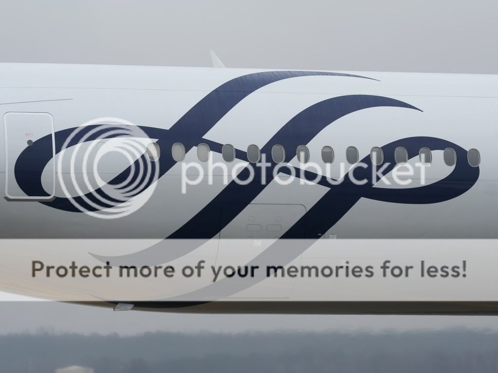 N844MH_05.jpg