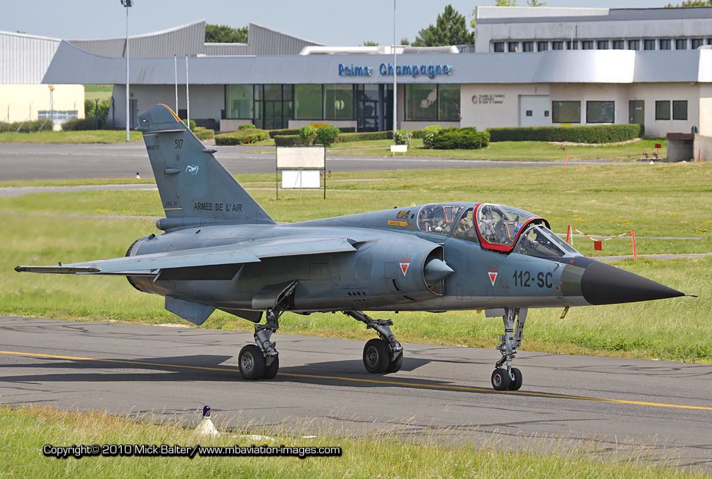 MBAviationImagesReimsDualTwyObenZweiFr.jpg