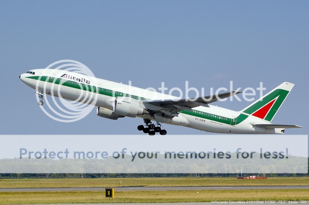 Alitalia_EI-DBK_B777_DSC6186_010-1.jpg