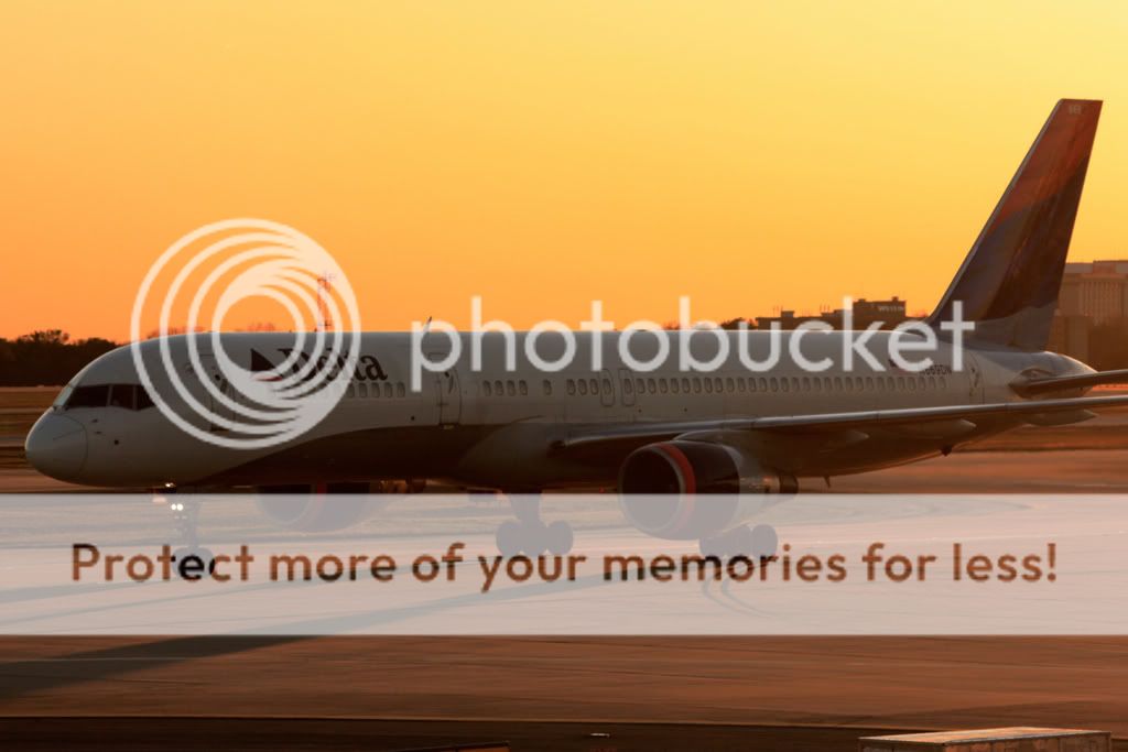 B757DeltaSunset.jpg
