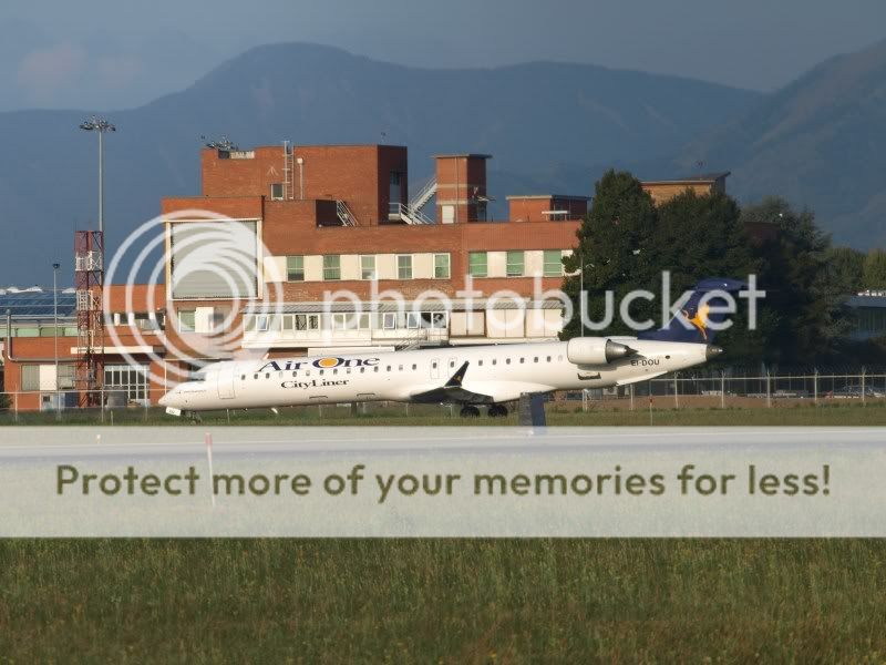 EI-DOUtaxiY.jpg